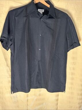 Collective Concepts Navy Short-Sleeve Cuban Collar Button-Down Shirt